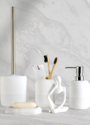 Комплект №12 boston: йоржик, мильниця, диспенсер, підставка для щіток, органайзер та статуетка mvm-mh-12 white