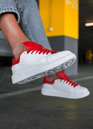 Жіночі кросівки alexander mcqueen low white red знижка sale / smb6 фото