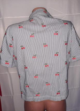 Жіноча рубашка з вишнями, розмір м3 фото
