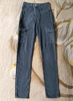 Необычные джинсы с карманами на бедрах. карго. скинни. высокая посадка. супер-стрейч. темно-серые, асфальтовые, черные.1 фото