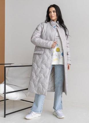 Женское длинное пальто серое стеганое плащевка размеры 40-508 фото