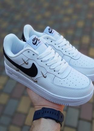 Кроссовки nike air force 1 lx white black5 фото