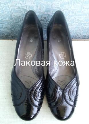 Отличные лаковые туфельки ara.