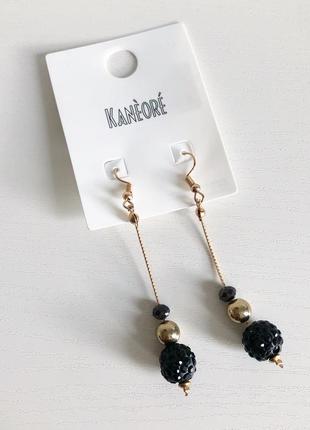 Серьги осью 3