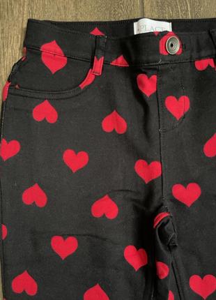 Стильний комплект двійка футболки та штани із сердечками (розмір 7-8т) children's place (сша)3 фото