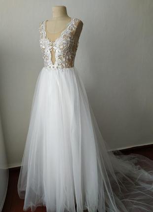 Весільна сукня ручної роботи. біла сукня з мереживом. біла сукня зі шлейфом6 фото