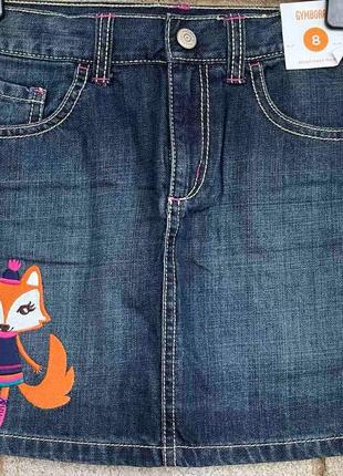 Стильна джинсова спідниця з вишивкою лисичка з трикотажними шортами gymboree (сша) (розмір 8т)