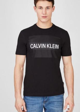 Чоловіча чорна футболка calvin klein