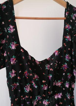 Скидка! красивейшее платье в цветочек от stradivarius размер м6 фото
