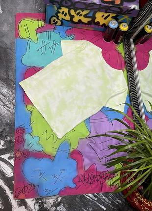 Футболка тай-дай с принтом зодиака,бабочки10 фото