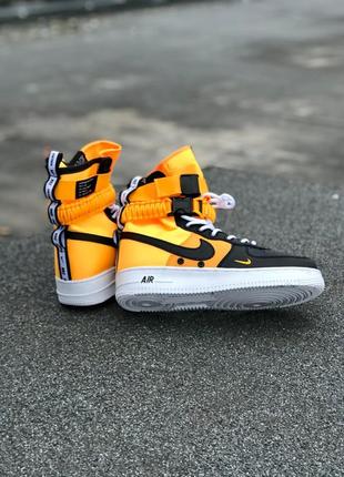 Мужские демисезонные высокие кроссовки nike special field air force 1. цвет черный с желтым5 фото