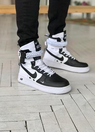 Мужские демисезонные высокие кроссовки nike special field air force 1. цвет черный с белым1 фото