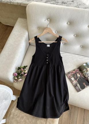 Маленька бавовняна чорна сукня