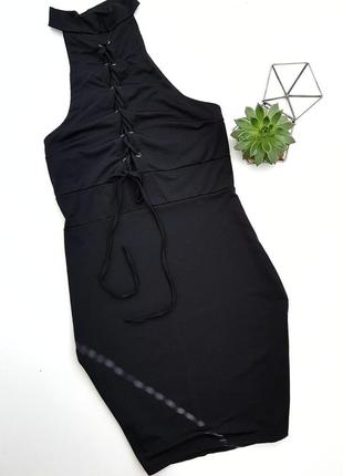 Черное легкое платье со шнуровкой спереди