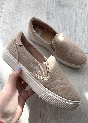 Слипоны bershka