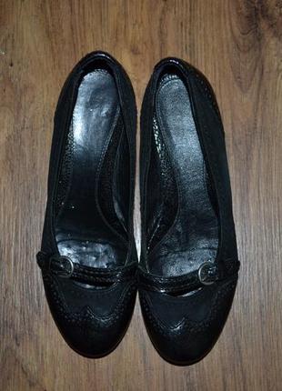 Р. 35 - 23 см. geox. школьные туфли, туфли для девочки фирменные оригинал