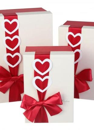 Подарункові коробочки червоно-білі з бантиком, розм.l: 26*18*12.5 см (комплект 3 шт)