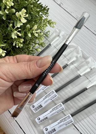 Anastasia beverly hills brush 7b precision brow brush for powders 🖤 фирменная щеточка для геля, помадки, а также для вкладки бровей