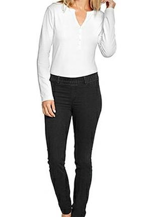 Черные узкие джинсы скинни skinny джеггинсы треггинсы tcm tchibo для беременных