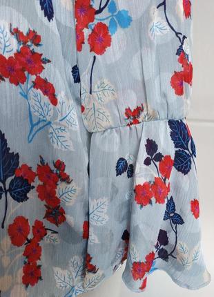 Дивовижна блуза zara з принтом красивих квітів і рюшами10 фото