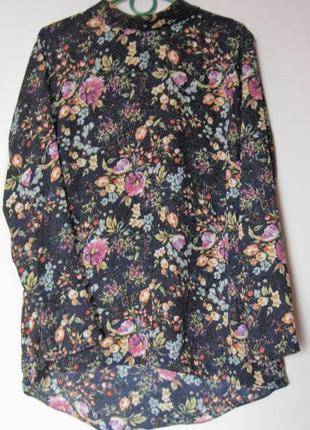 Блуза в цветочный принт с завязкой на спине