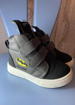 Кросівки дитячі