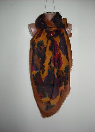 Платок  с цветочным рисунком италия