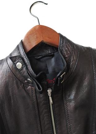 Кожаная куртка бомбер чёрно-коричневая4 фото