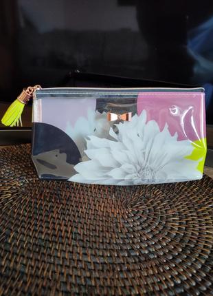 Косметичка від ted baker