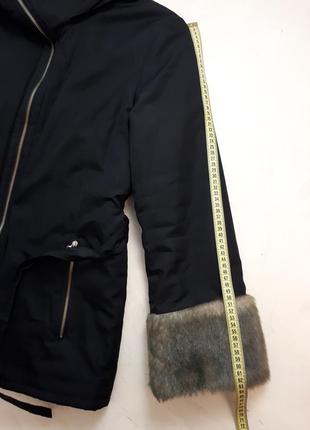 Легкая демисезонная куртка на синтепоне з меховой отделкой7 фото