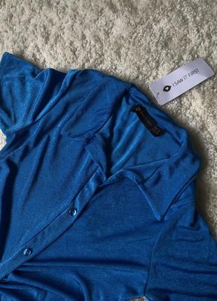 Блакитна сукня