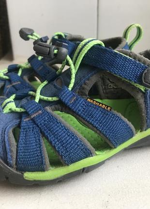 Босоніжки keen 27р. оригінал1 фото