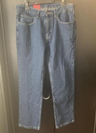 Джинсы новые