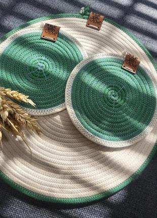 Серветки під тарілки