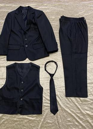 Костюм тройка с галстуком для маленького джентльмена kr collection на 5-6 лет