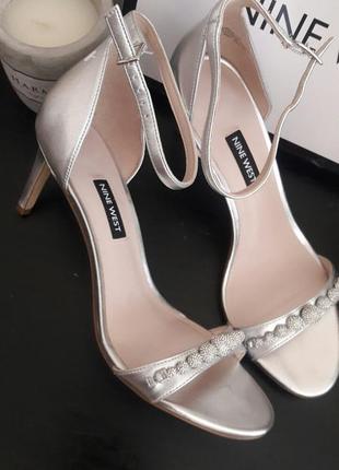 Босоніжки жіночі шкіряні nine west