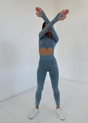 Фітнес костюм , спортивний костюм , костюм в зал
