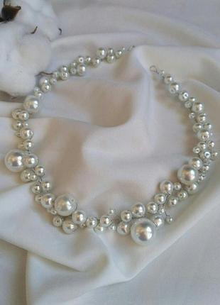 Трендовая веточка в прическу из жемчужных бусин белого цвета, ободок из бусин на свадьбу