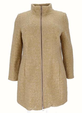 Жіноче пальто в бежевому кольорі від a.oliver
