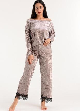 Велюровая женская пижама брюки и кофта