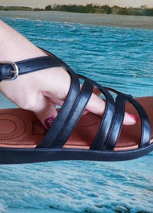 Шкіряні босоніжки fittflop,37 розмір