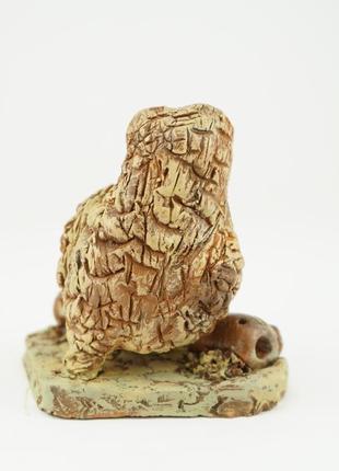 Статуэтка сова на колоде 2