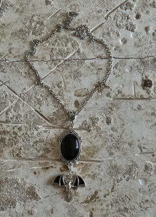 Мистический кулон в готическом стиле кристалл с летучая мышь3 фото