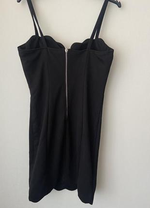 Платье черное на бретельках3 фото