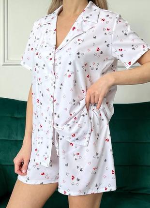 Жіночий костюм піжама двійка з м'якого софту блуза та шорти малюнок сердечки2 фото