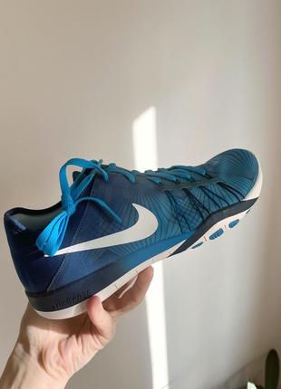 Нові кросівки nike