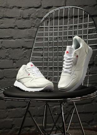 Женские кроссовки reebok classic white 3 / smb5 фото