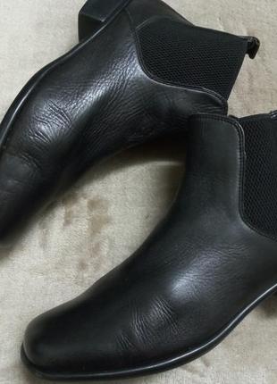 Ботинки сапоги фирменные кожа жен. 41р.clarks индии