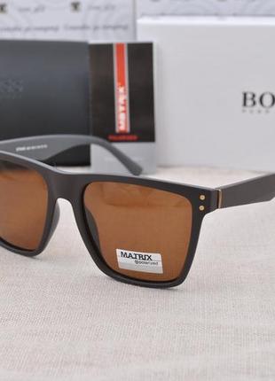 Фирменные солнцезащитные матовые мужские очки matrix polarized mt8496