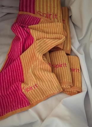 Набор брендовыех полотенец 6 полотенце.3 фото